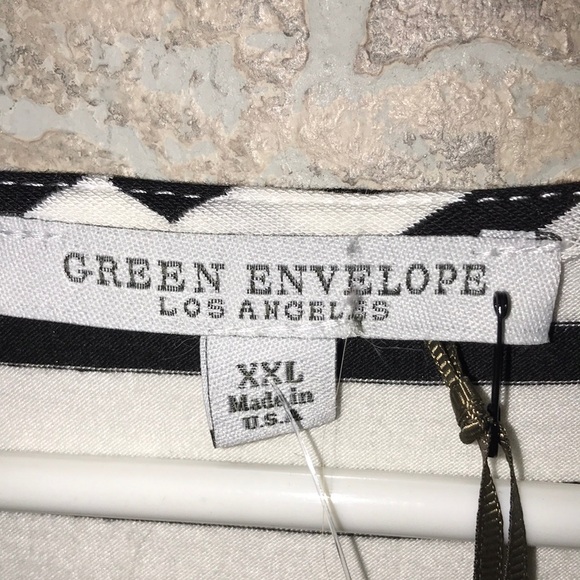 ✅Green Envelope Tee - Picture 3 of 6